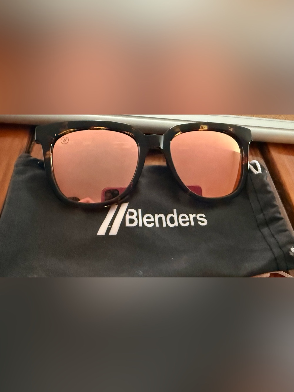 Blenders “Grove” sunglasses